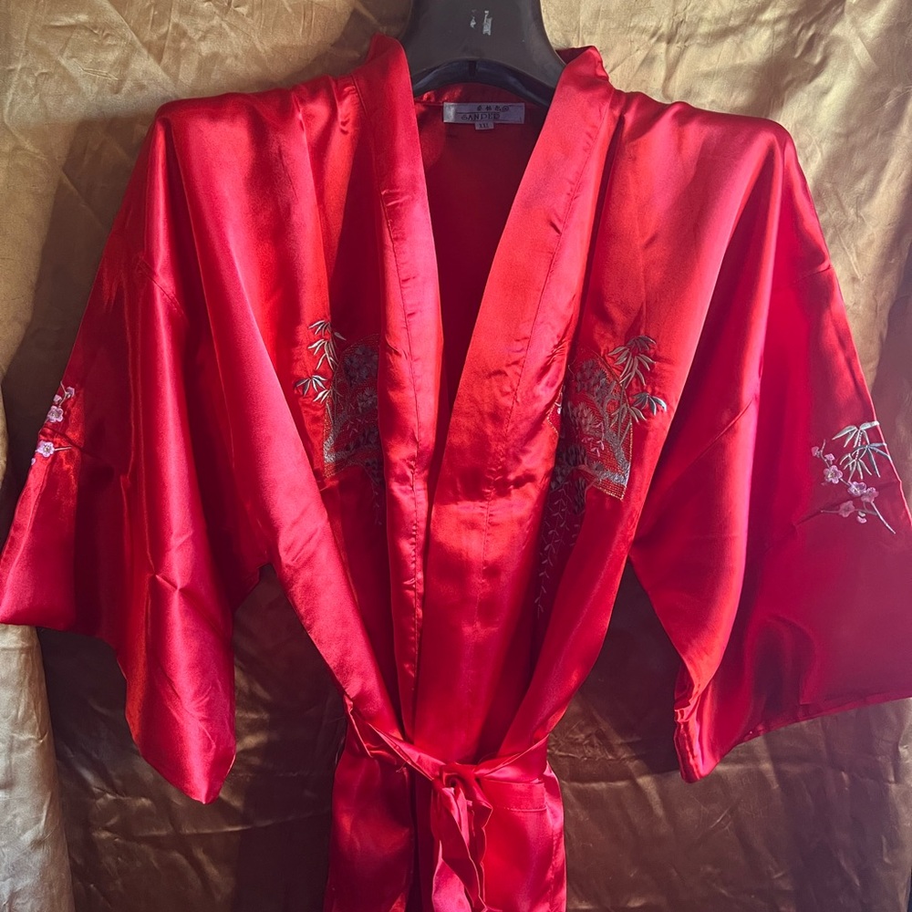Vintage Silky Red Embroidered Kimono Robe.  XL